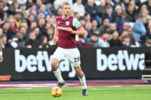 也通过外交 也通过外交